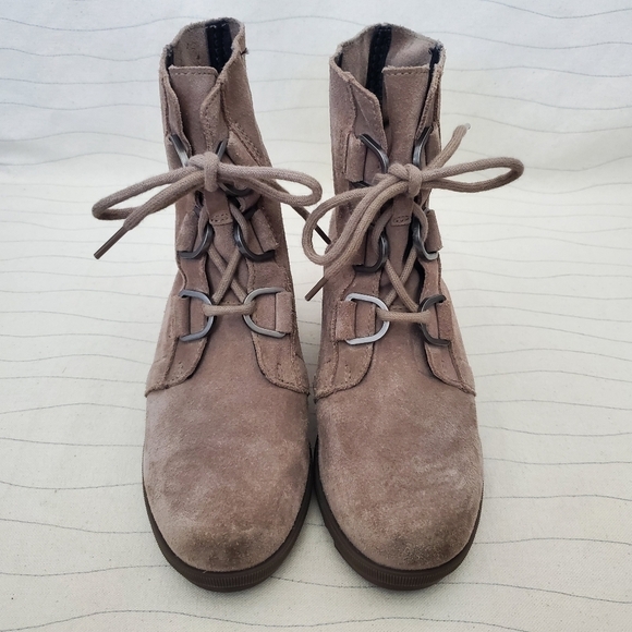 Sorel Women's Joan Of Arctic Wedge II Boot Kettle Size 4 Tan Suede Leather EUC - Picture 3 of 10